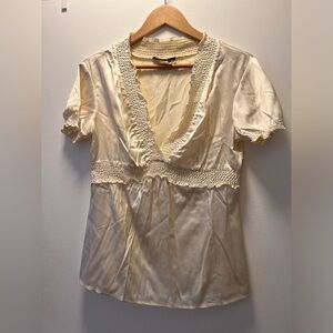 BCBGMaxAzria 100% Silk Cream Deep V Neck Blouse, Size Medium
